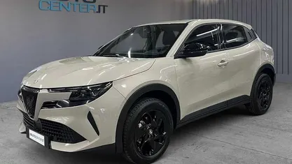 Usata Alfa Romeo GT Junior 145 CV (106 kW) 2025 Grigio SUV