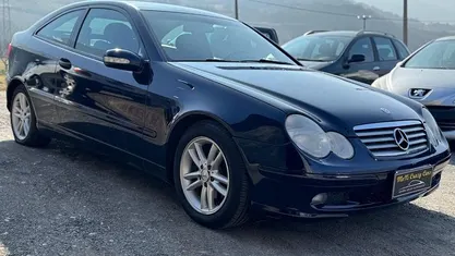 Usata 2004 Mercedes C180 Elegance Coupé | 2500 € (Super prezzo)