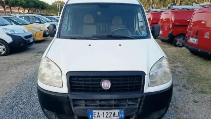 Usata Fiat Doblò 84 CV (61 kW) 2009 Bianco Monovolume