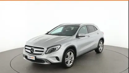 Usata Mercedes GLA200 136 CV (100 kW) 2015 Grigio SUV