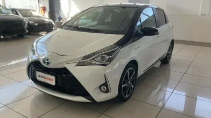 Usata Toyota Yaris Hybrid Edition 101 CV (74 kW) 2018 Bianco