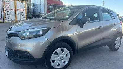 Usata 2016 Renault Captur Iconic SUV | 6300 € (Ottimo prezzo)