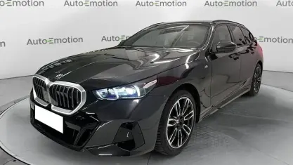 Usata BMW 520 M Sport 208 CV (152 kW) 2025 Grigio Station wagon