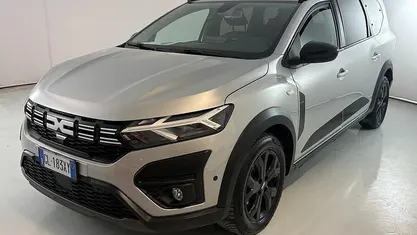Grigio Usata 2023 Dacia Jogger Extreme Monovolume | 14.400 € (Ottimo prezzo)