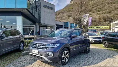 Usata VW T-Cross Advance 110 CV (80 kW) 2022 Grigio SUV