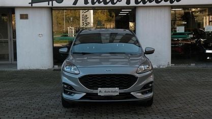 Begagnad Ford Kuga ST-Line 120 HK (88 kW) 2021 Grå SUV