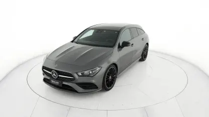 Usata Mercedes CLA200 Premium 150 CV (110 kW) 2023 Grigio montagna Coupé
