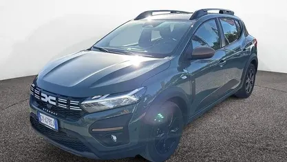Usata 2025 Dacia Sandero Extreme Due volumi | 16.700 € (Buon prezzo)