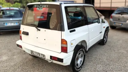Usata Suzuki Vitara 75 CV (55 kW) 1997 Bianco SUV