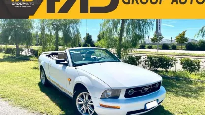 Usata Ford Mustang 215 CV (158 kW) 2006 Bianco Cabrio
