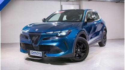 Second-hand Alfa Romeo Junior 145 CP (106 kW) 2025 Albastru SUV