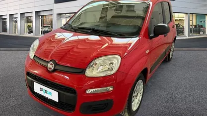 Usata Fiat Panda Easy 69 CV (50 kW) 2017 Rosso Utilitaria
