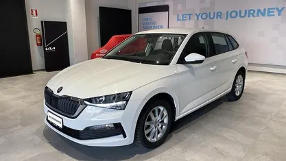 Bianco Usata 2019 Skoda Scala Ambition Due volumi | 11.900 € (Cara)