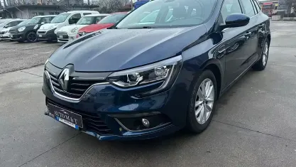 Usata Renault Mégane GrandTour Business 116 CV (85 kW) 2020 Blu Station wagon