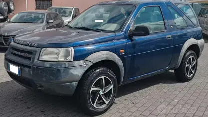 Usata Land Rover Freelander 111 CV (81 kW) 2001 Bluazzurro SUV