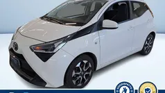 Bianco pastello Usata 2021 Toyota Aygo Due volumi | 12.900 € (Buon prezzo)