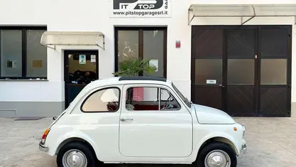 Usata Fiat 500 18 CV (13 kW) 1967 Utilitaria