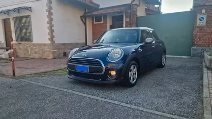 Usata Mini ONE 102 CV (75 kW) 2016 Bluazzurro Utilitaria