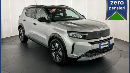 Usata Opel Frontera 145 CV (106 kW) 2025 Nero/grigio SUV