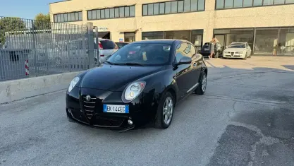 Usata Alfa Romeo MiTo Distinctive 77 CV (56 kW) 2011 Nero Utilitaria