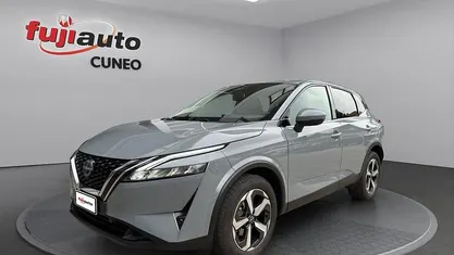 Begagnad Nissan Qashqai N-Connecta 158 HK (116 kW) 2023 Grå SUV