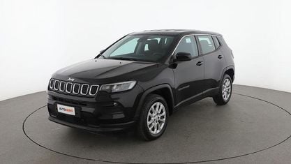 Usado Jeep Compass Night Eagle 129 CV (94 kW) 2024 Negro SUV