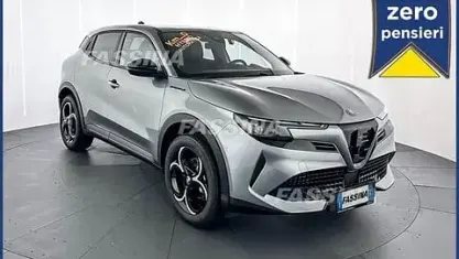 Nuova Alfa Romeo GT Junior Edizione Speciale 136 CV (100 kW) 2026 Grigio SUV