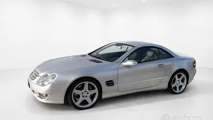 Usata Mercedes SL500 387 CV (284 kW) 2007 Grigio Cabrio