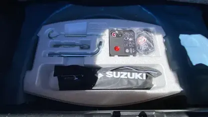 Begagnad Suzuki Swift 90 HK (66 kW) 2017 Blå Halvkombi