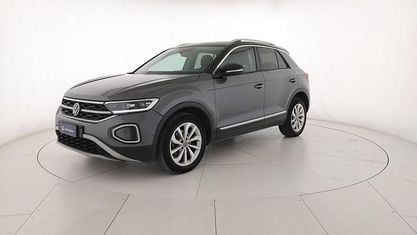 Usata VW T-Roc Style 110 CV (80 kW) 2022 Indium grey metallizzato/nero SUV