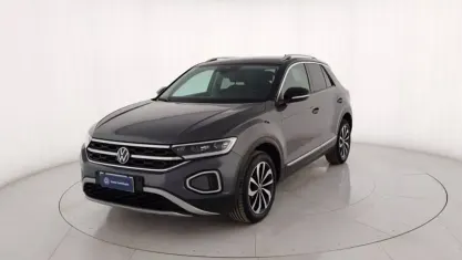 Usado VW T-Roc Style 110 CV (80 kW) 2023 Gris SUV