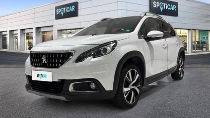 Używany Peugeot 2008 Allure 120 KM (88 kW) 2018 Biały SUV