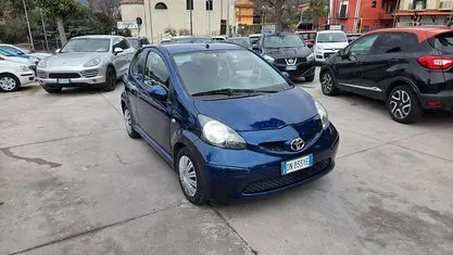 Usata Toyota Aygo 67 CV (49 kW) 2008 Blu Utilitaria