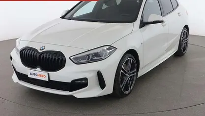 Usata BMW 118 M Sport 136 CV (100 kW) 2021 Bianco Utilitaria