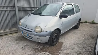 Usata Renault Twingo Expression 75 CV (55 kW) 2003 Grigio Utilitaria