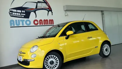 Begagnad Fiat 500 Lounge 69 HK (50 kW) 2009 Brun Cab