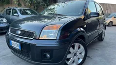 Grigio Usata 2006 Ford Fusion Collection Monovolume | 2499 € (Ottimo prezzo)
