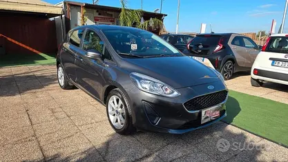 Usata Ford Fiesta Titanium 86 CV (63 kW) 2018 Grigio Berlina