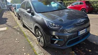 Vari colori Usata 2021 Kia e-Niro SUV | 16.990 € (Buon prezzo)