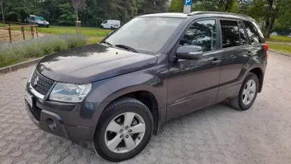 Usata Suzuki Grand Vitara 129 CV (94 kW) 2012 Grigio SUV