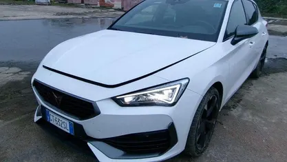Usata Cupra Leon 150 CV (110 kW) 2024 Bianco Berlina