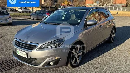 Grigio Usata 2016 Peugeot 308 Allure Tre volumi | 7995 € (Buon prezzo)