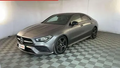 Usata Mercedes CLA200 Premium 150 CV (110 kW) 2020 Grigio Berlina