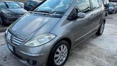 Grigio Usata 2006 Mercedes A180 Elegance Tre volumi | 1500 € (Super prezzo)