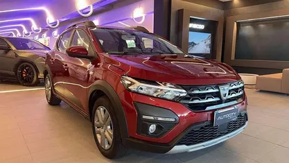 Rosso Usata 2022 Dacia Sandero Comfort Tre volumi | 14.500 € (Buon prezzo)