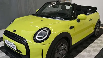 Usata Mini Cooper Cabriolet Essential 136 CV (100 kW) 2022 Cabrio