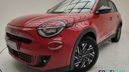 Usata Fiat 600E Red 114 kW (156 CV) 2023 Rosso SUV