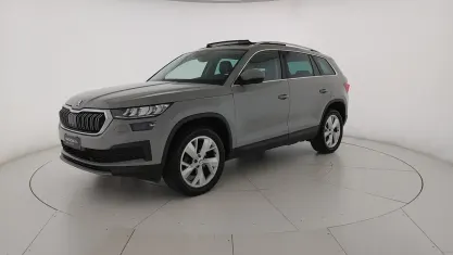 Käytetty Skoda Kodiaq Style 150 HP (110 kW) 2023 Harmaa Katumaasturi