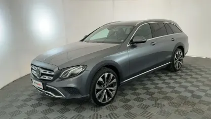 Usata Mercedes E220 Premium 195 CV (143 kW) 2017 Grigio