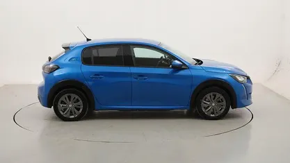 Usata Peugeot e-208 Allure 56 kW (77 CV) 2020 Utilitaria